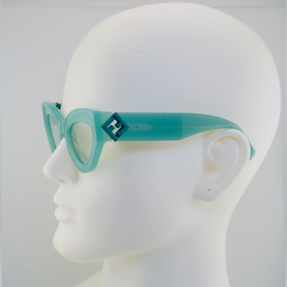 FENDI FF Diamonds Cat-eye women’s sunglasses FE401461 Light Green Frame - Picture 7 of 16